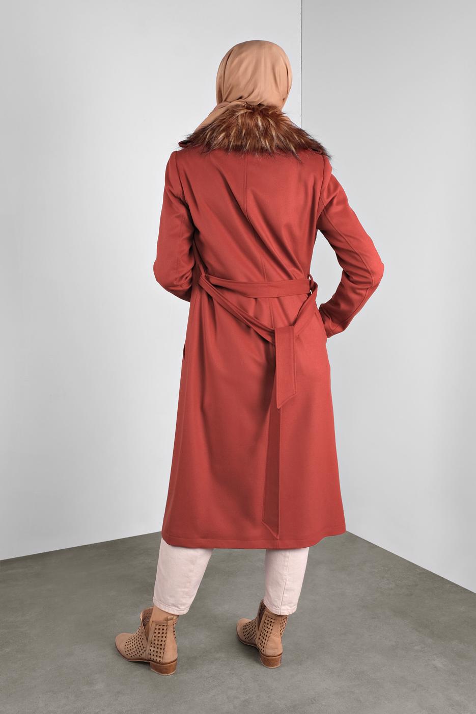 Tesettür giyim TURUNCU ALVİNA TRUVAKAR KOL KÜRKLÜ KABAN 90087