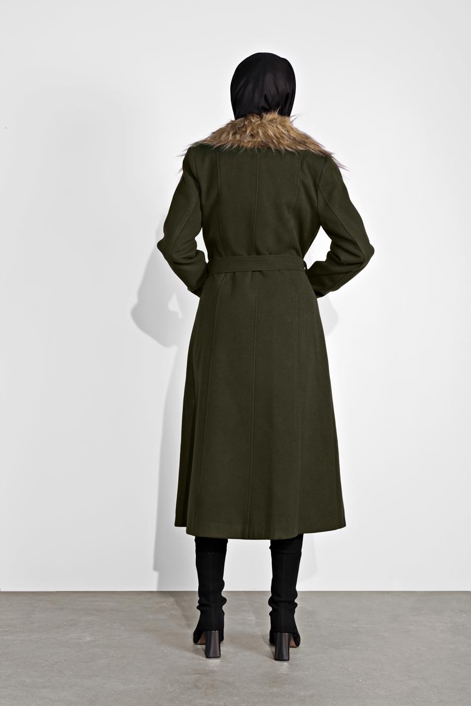 Tesettür giyim HAKİ YAKASI KÜRKLÜ KUŞAKLI KAPÜŞONLU KABAN 377