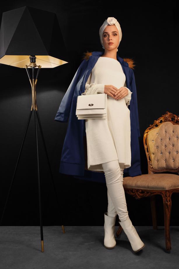 Tesettür giyim  KÜRKLÜ KAPÜŞONLU KABAN 2004 - TRENDTESETTÜR