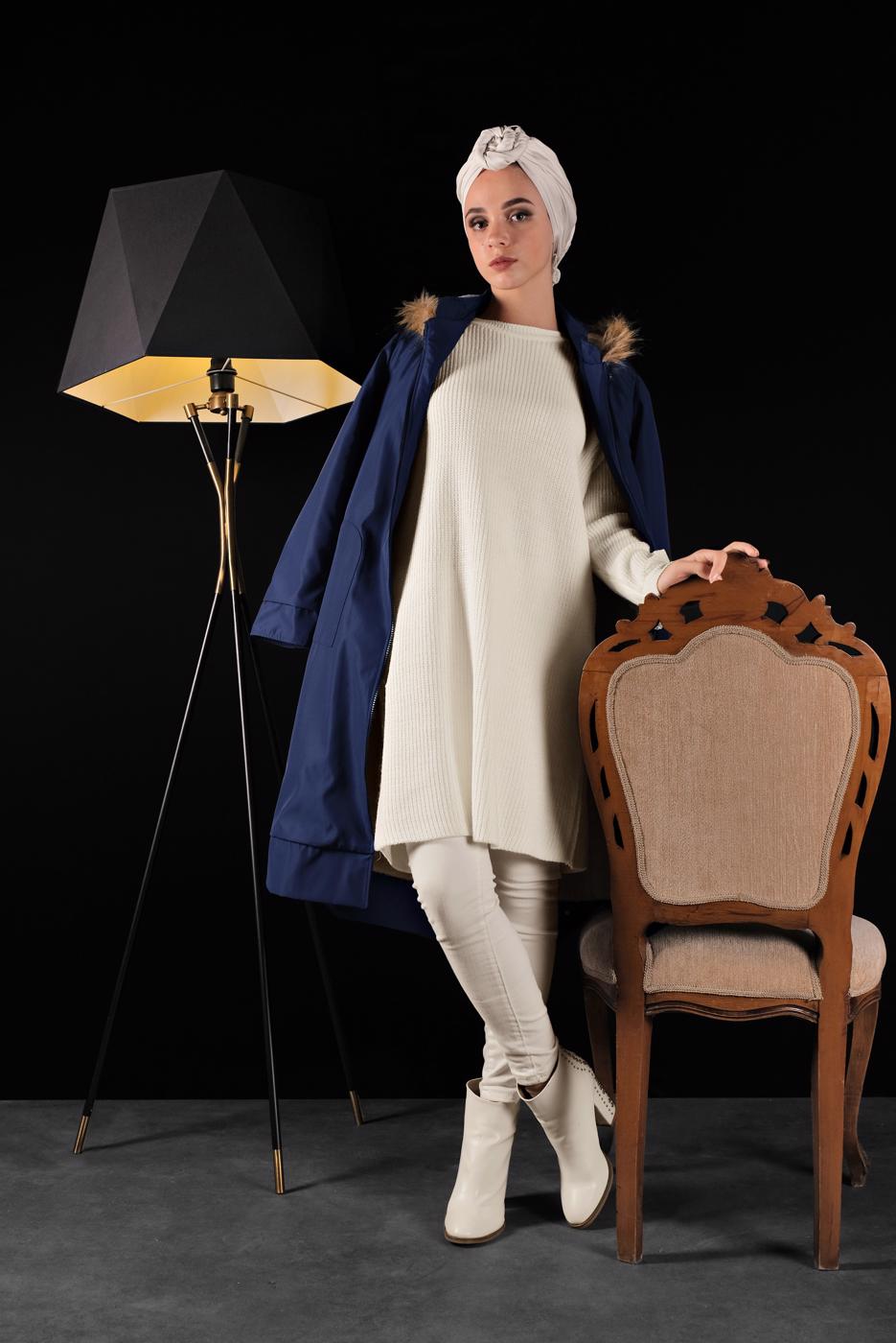 Tesettür giyim LACİVERT KÜRKLÜ KAPÜŞONLU KABAN 2004