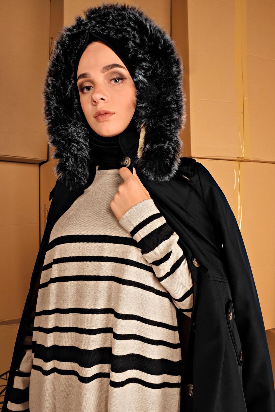 Hijab clothing BLACK FUR DETAILED PLUSH-LINED COAT 6104 