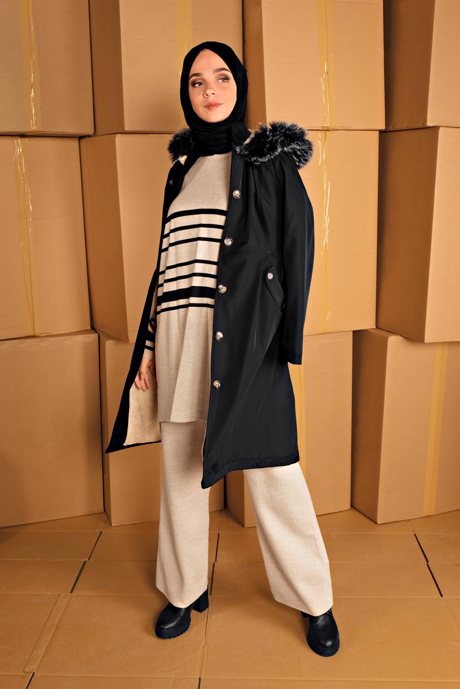 Hijab clothing BLACK FUR DETAILED PLUSH-LINED COAT 6104 