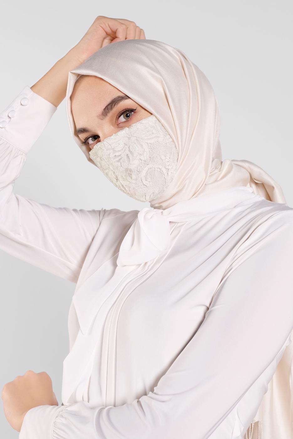 Tesettür giyim KREM ALVİNA DANTEL DETAYLI MASKE 8001 