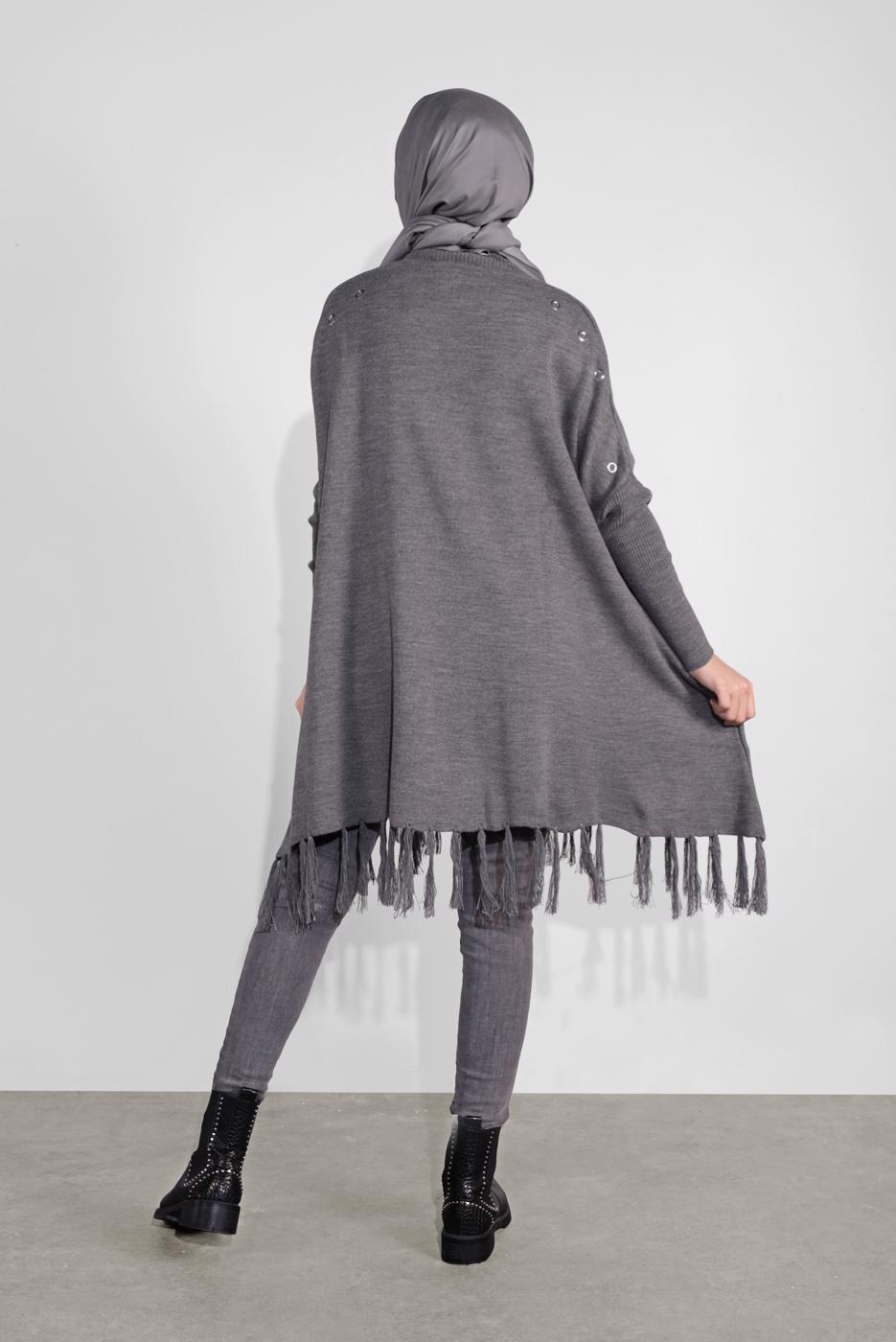Tesettür giyim GRİ PÜSKÜLLÜ PANÇO 5032