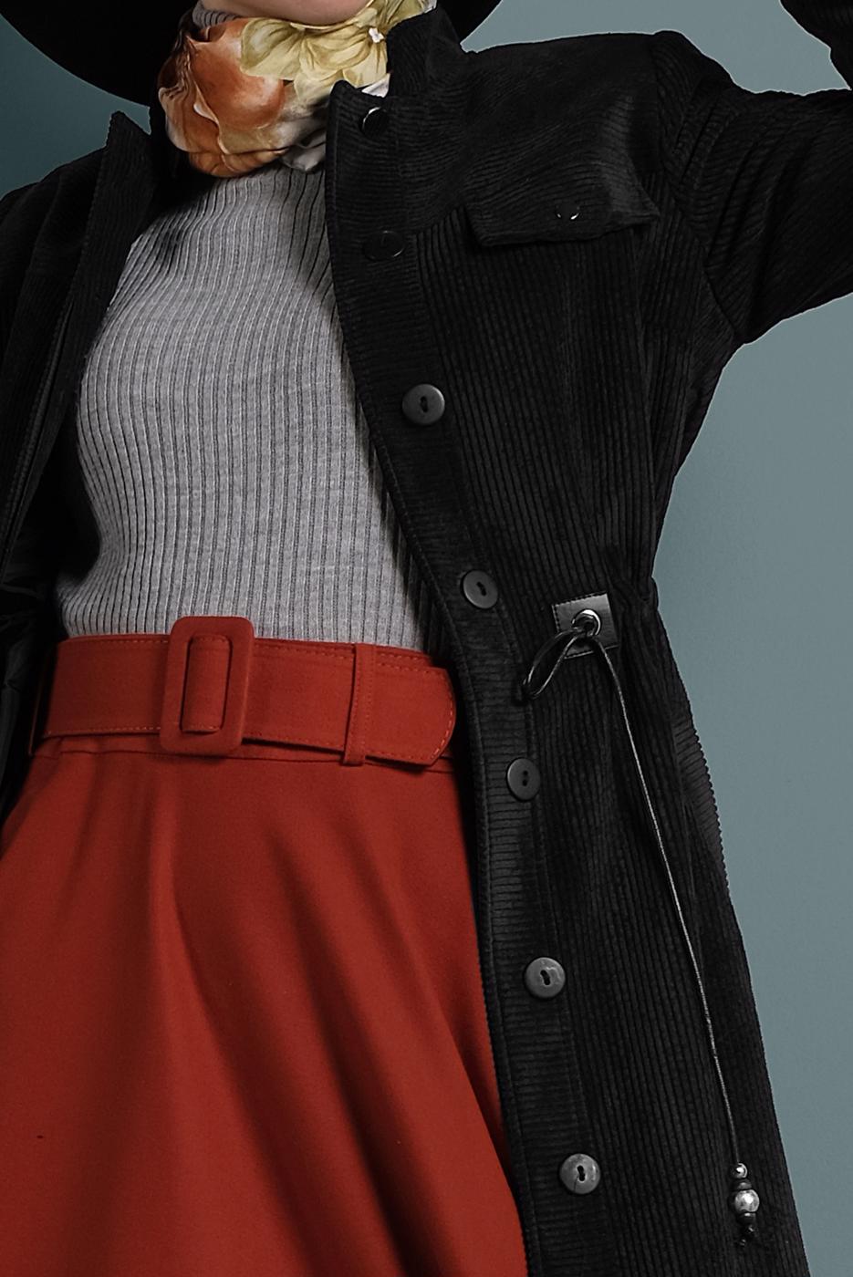 Tesettür giyim SİYAH ALVİNA KADİFE FERMUARLI PARDESÜ 10145