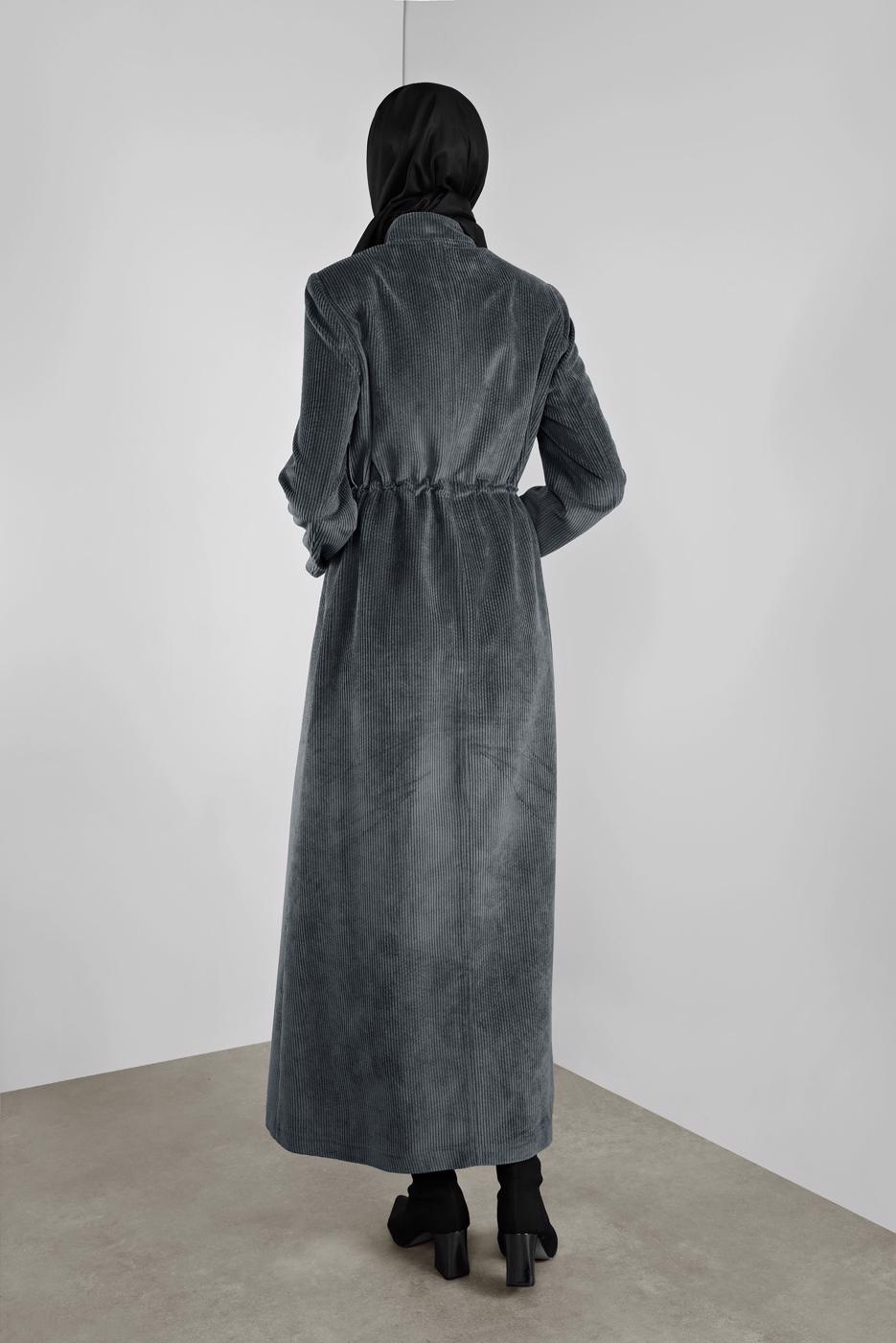 Tesettür giyim GRİ ALVİNA KADİFE FERMUARLI PARDESÜ 10145