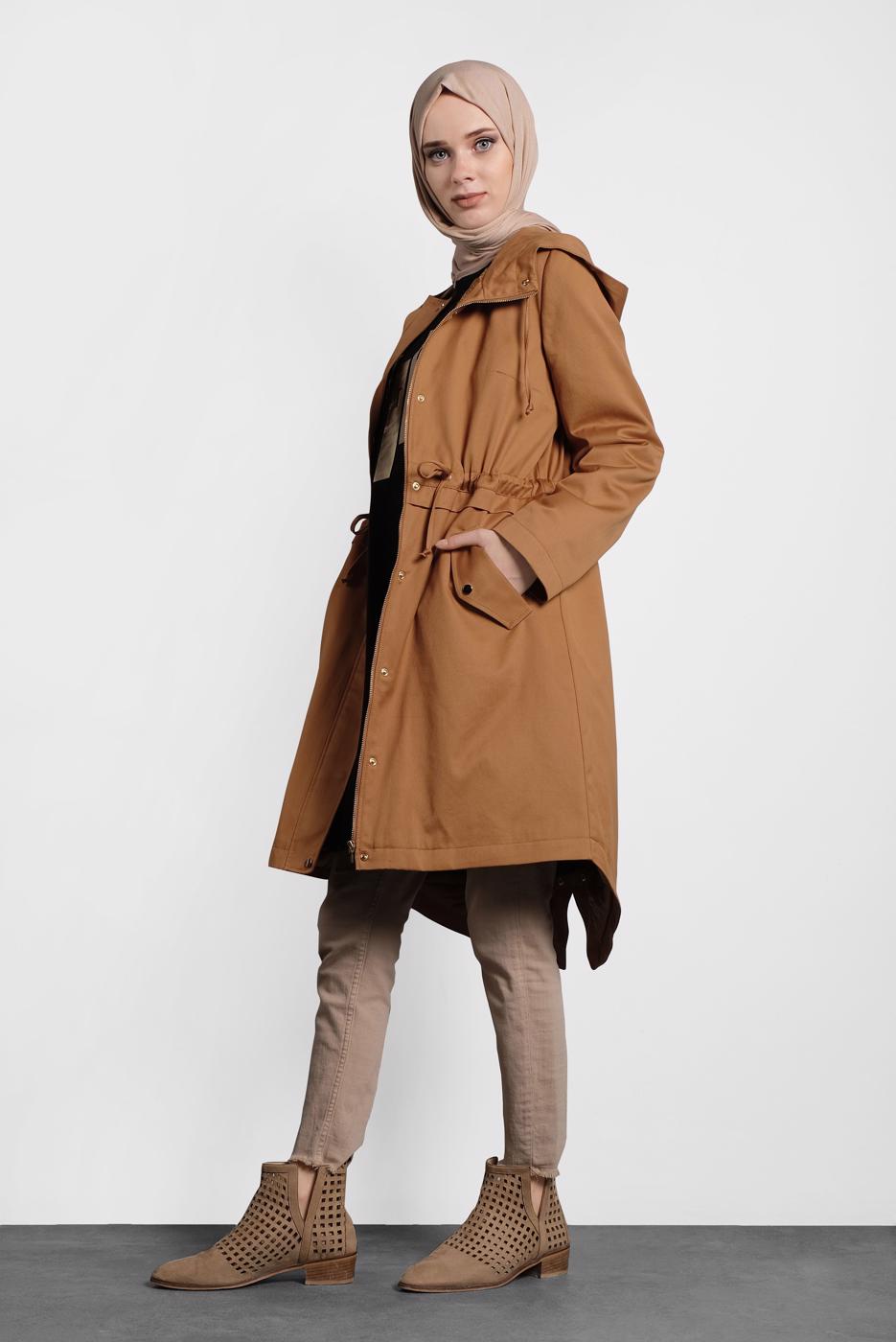 Tesettür giyim TABA ALVİNA BELİ BÜZGÜLÜ PAMUKLU PARKA 90018