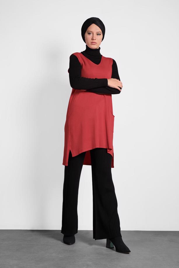 Hijab clothing RED ALVINA V-NECK SWEATER T 40071 - TRENDTESETTÜR