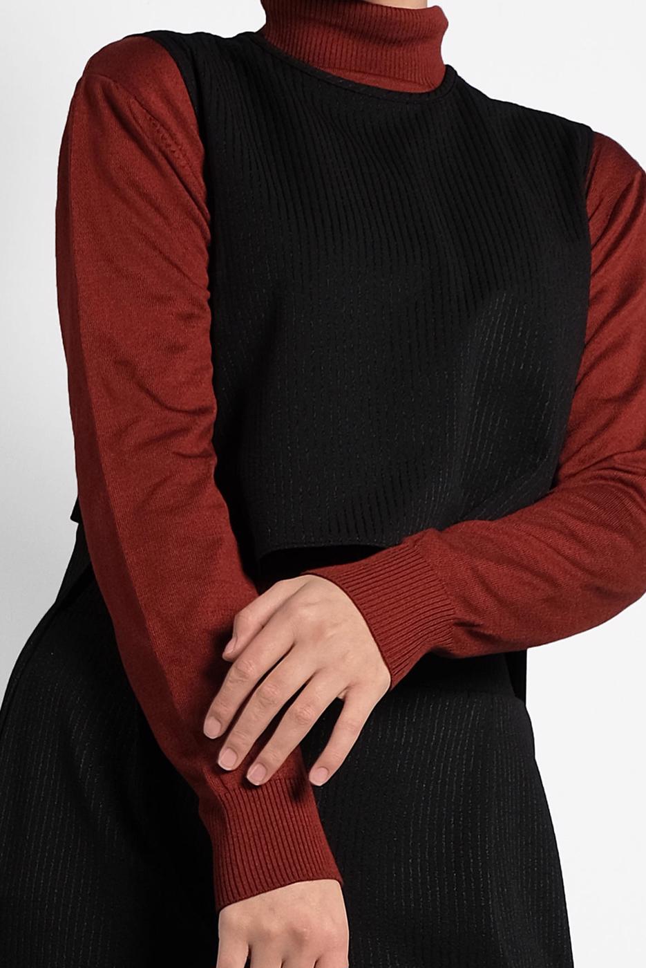 Tesettür giyim SİYAH ALVİNA DÜĞMELİ İKİLİ PANTOLONLU TAKIM  40207 