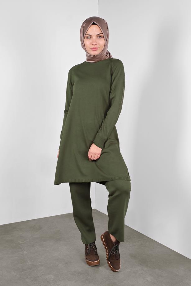 Tesettür giyim  TAŞ BASKILI TRİKO PANTOLONLU TAKIM  81141  - TRENDTESETTÜR