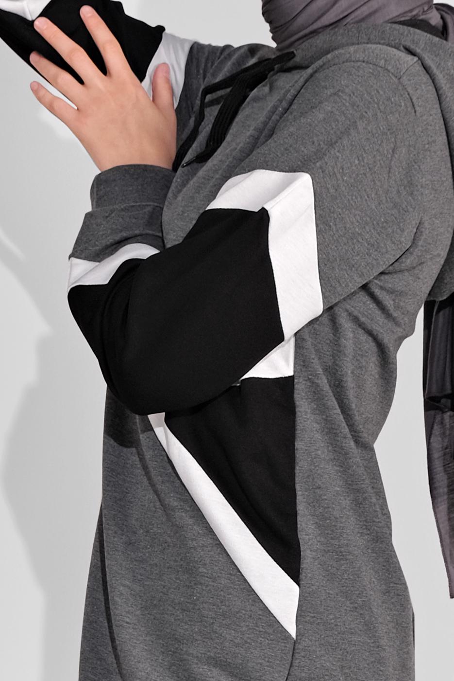 Tesettür giyim GRİ KAPÜŞONLU İKİLİ PANTOLONLU EŞOFMAN TAKIM 0536