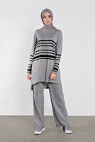 Tesettür giyim GRİ ÇİZGİLİ İKİLİ TAKIM 1202 