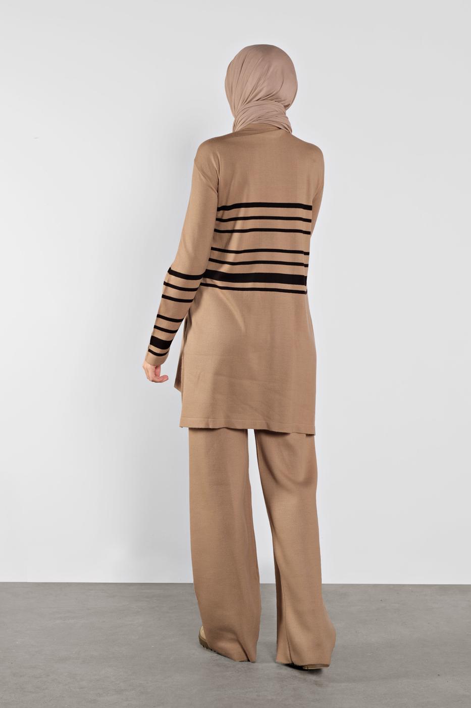 Tesettür giyim KAHVE ÇİZGİLİ İKİLİ TAKIM 1202 