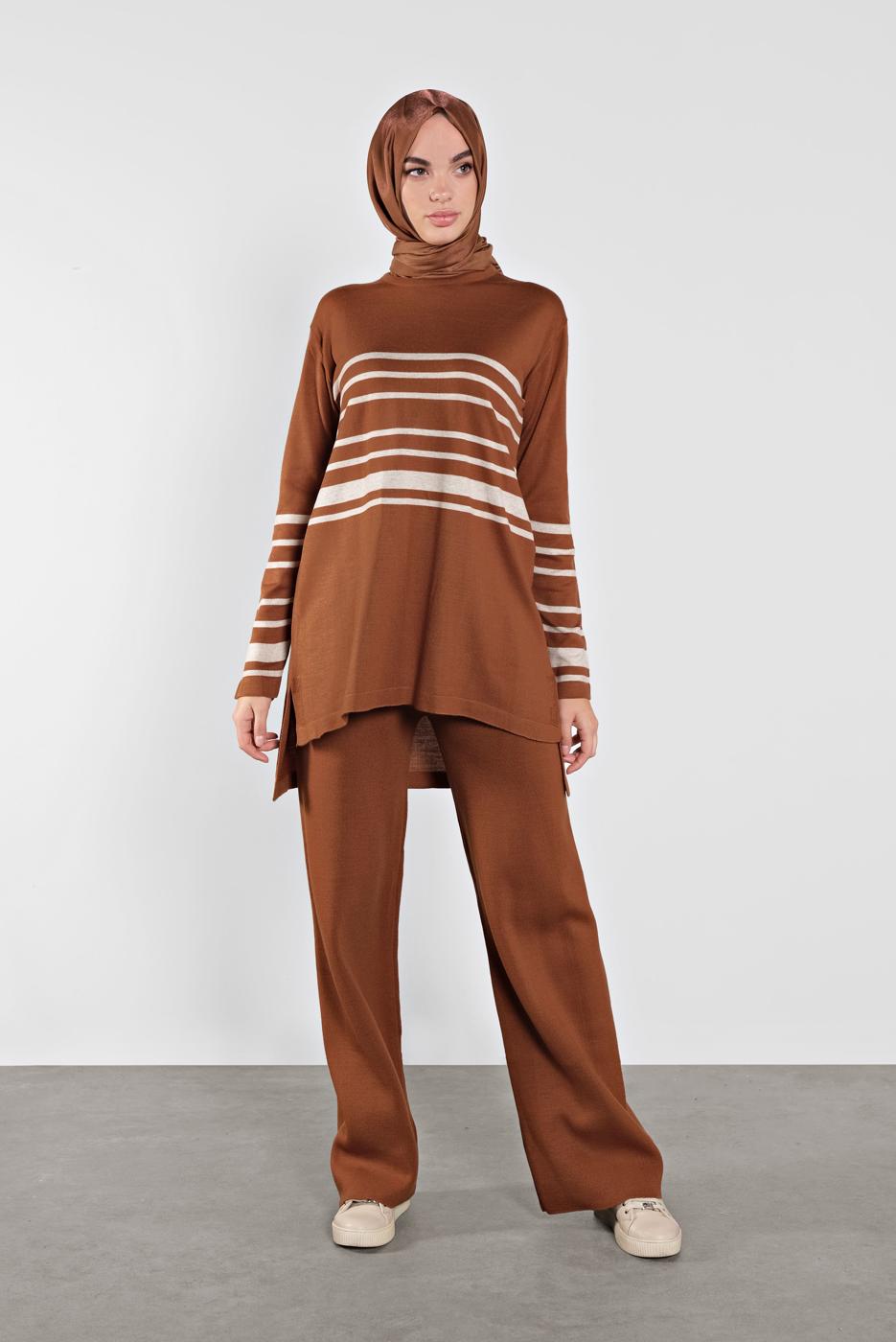 Tesettür giyim KAHVE ÇİZGİLİ İKİLİ TAKIM 1202 