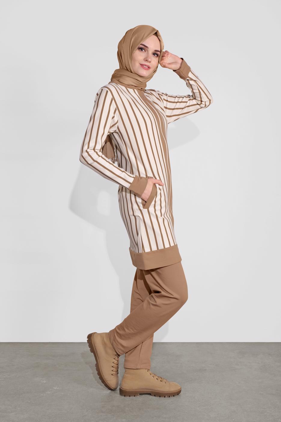Tesettür giyim KAHVE ÇİZGİLİ FERMUARLI TAKIM 2054