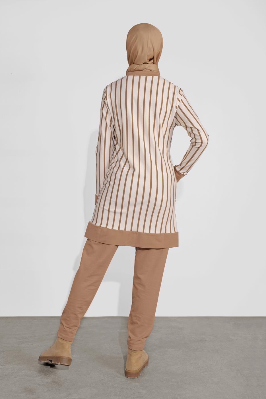 Tesettür giyim KAHVE ÇİZGİLİ FERMUARLI TAKIM 2054