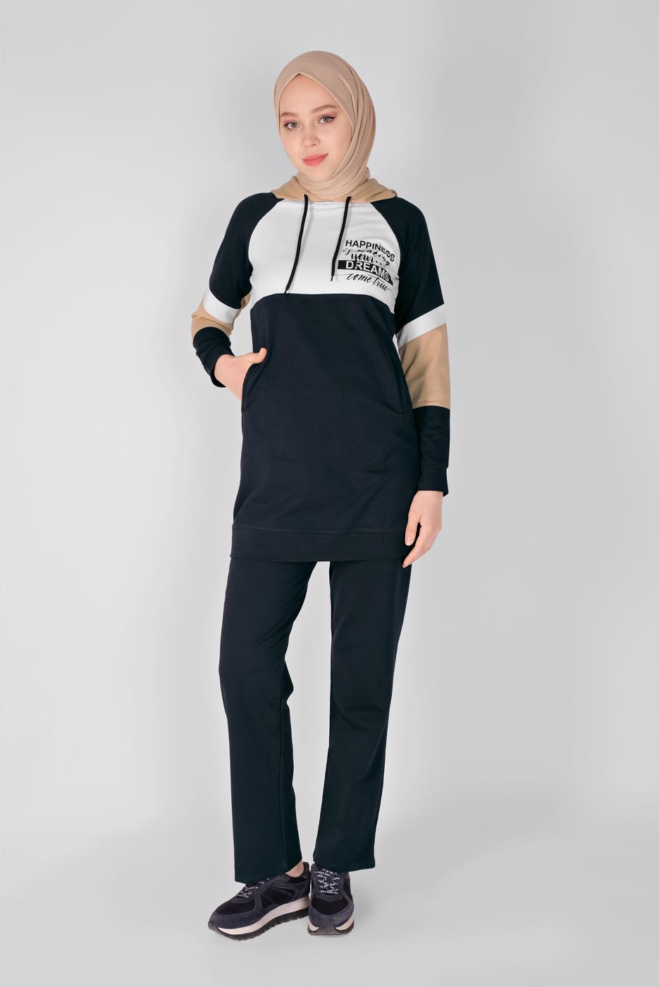 Tesettür giyim LACİVERT BASKILI KAPÜŞONLU 2′Lİ EŞOFMAN  TAKIM 3508 