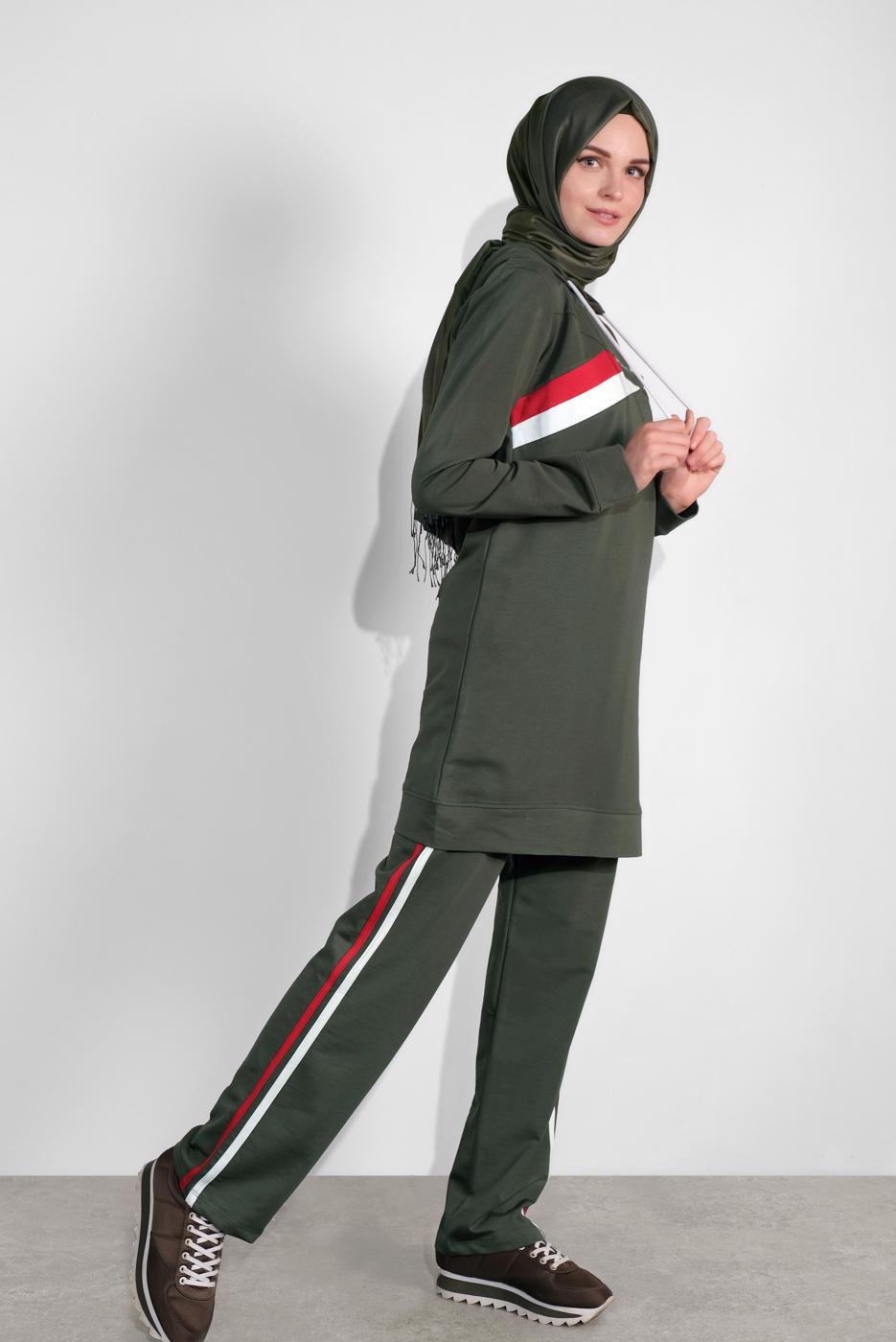 Tesettür giyim HAKİ PAMUKLU ŞERİT DETAYLI PANTOLONLU EŞOFMAN TAKIM 3708 