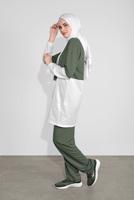 Tesettür giyim HAKİ İKİ RENK KAPÜŞONLU PANTOLONLU  TAKIM 4236 