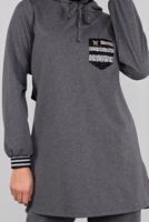 Tesettür giyim GRİ KAPÜŞONLU TAŞ BASKILI EŞOFMAN TAKIM  6336