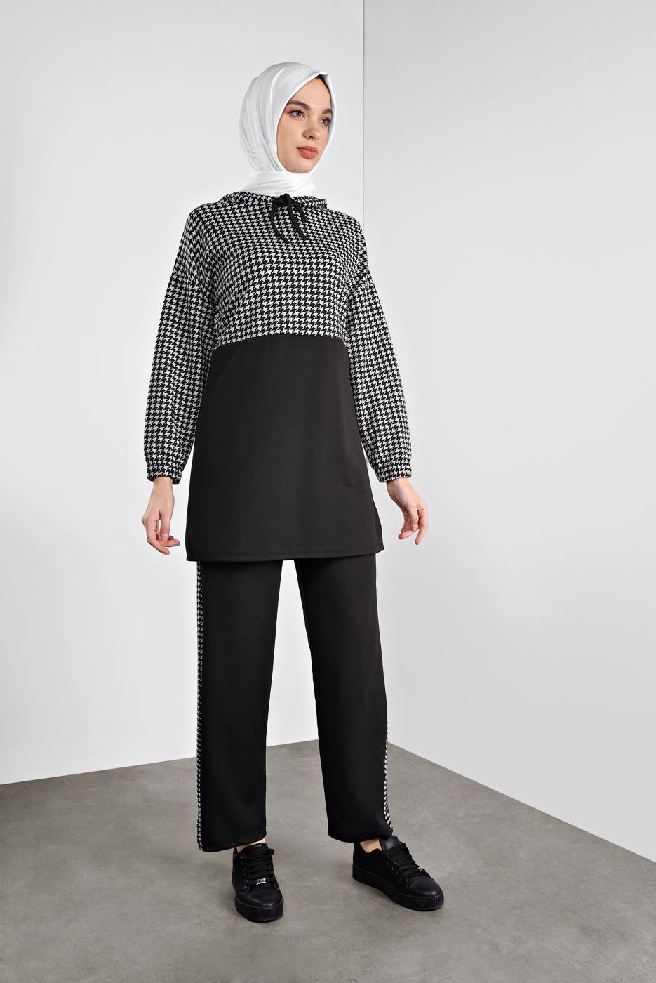 Tesettür giyim SİYAH KAZAYAĞI DESENLİ EŞOFMAN TAKIM  6346 