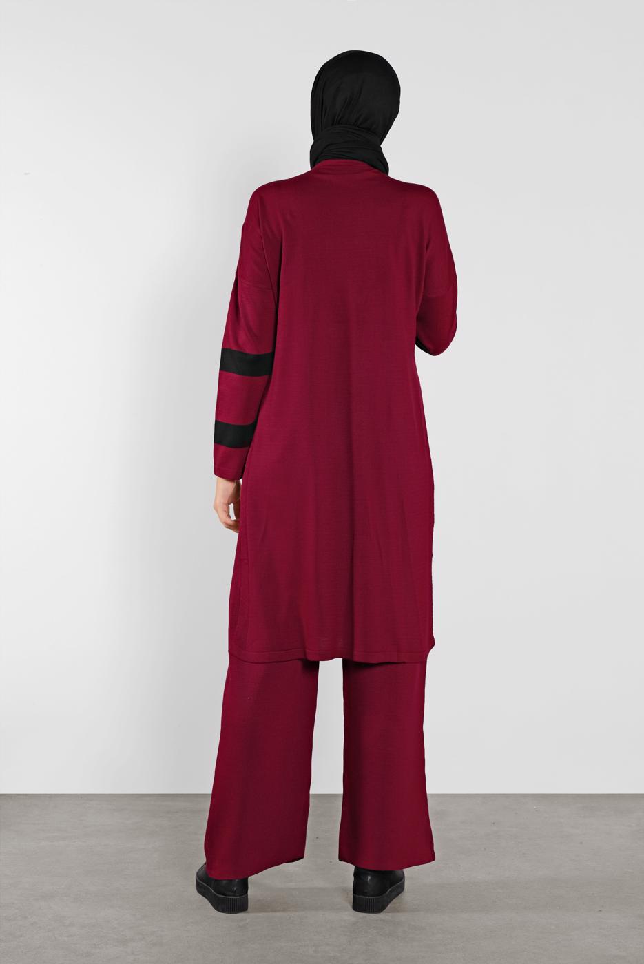 Vêtements hijab ROUGE BORDEAUX COSTUME FENTES À BOUTONNÉES 8102