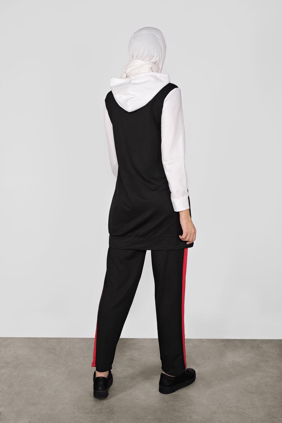 Tesettür giyim SİYAH KAPÜŞONLU ŞERİTLİ PANTOLONLU TAKIM 8936