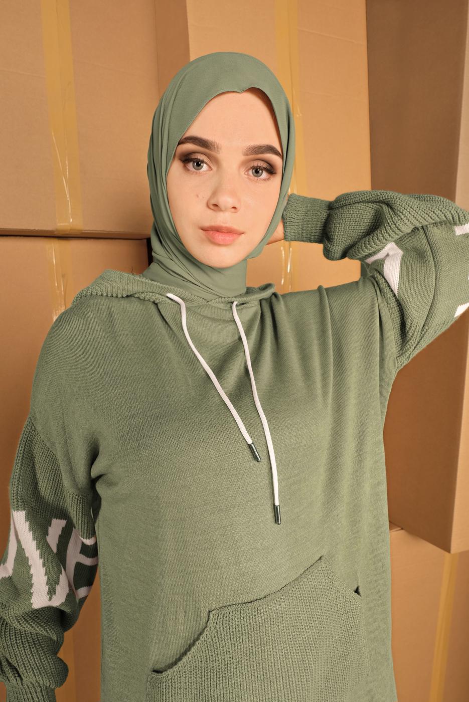 Vêtements hijab VERT TUNIQUE EN TRICOT À CAPUCHE 11441 