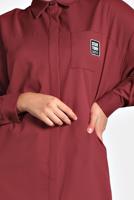 Tesettür giyim BORDO ALVİNA CEPTE BASKI DETAYLI GİZLİ DÜĞMELİ TUNİK 40277