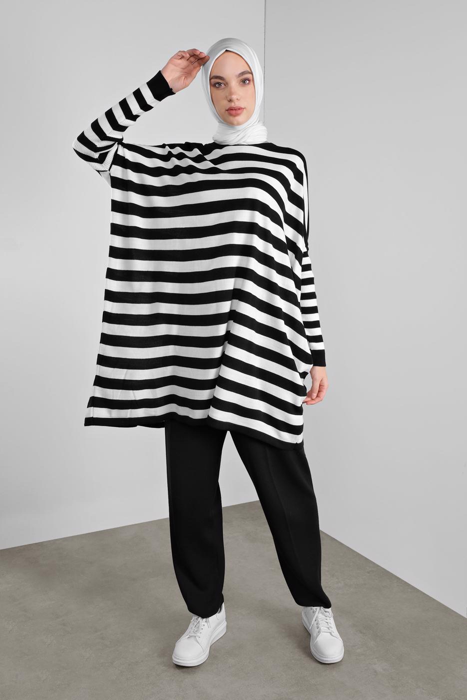 Tesettür giyim SİYAH ÇİZGİLİ TRİKO TUNİK  65441 