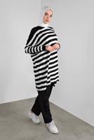 Tesettür giyim SİYAH ÇİZGİLİ TRİKO TUNİK  65441 