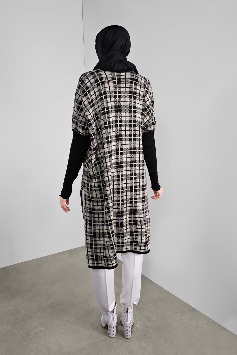 Tesettür giyim BEJ KARELİ TRİKO TUNİK 1002 