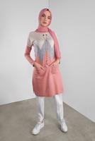 Tesettür giyim PUDRA KUŞGÖZLÜ METAL AKSESUARLI TRİKO TUNİK 1402