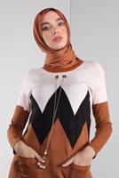 Tesettür giyim TABA KUŞGÖZLÜ METAL AKSESUARLI TRİKO TUNİK 1402