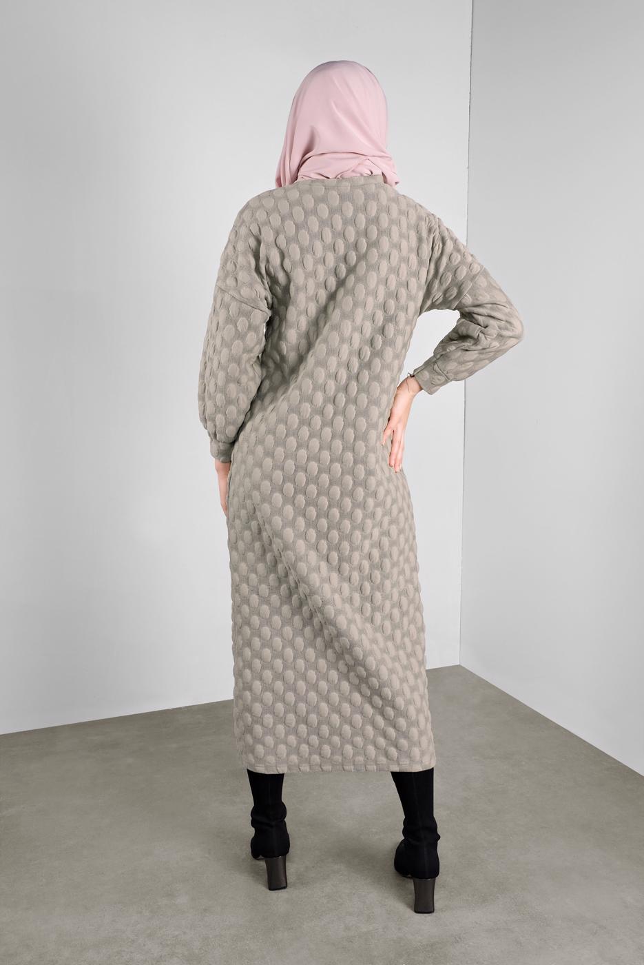 Tesettür giyim BEJ PONPON DESENLİ UZUN TUNİK 4234 