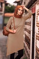 Tesettür giyim KAHVE ALVİNA ASİMETRİK KESİM TRİKO TUNİK 4526