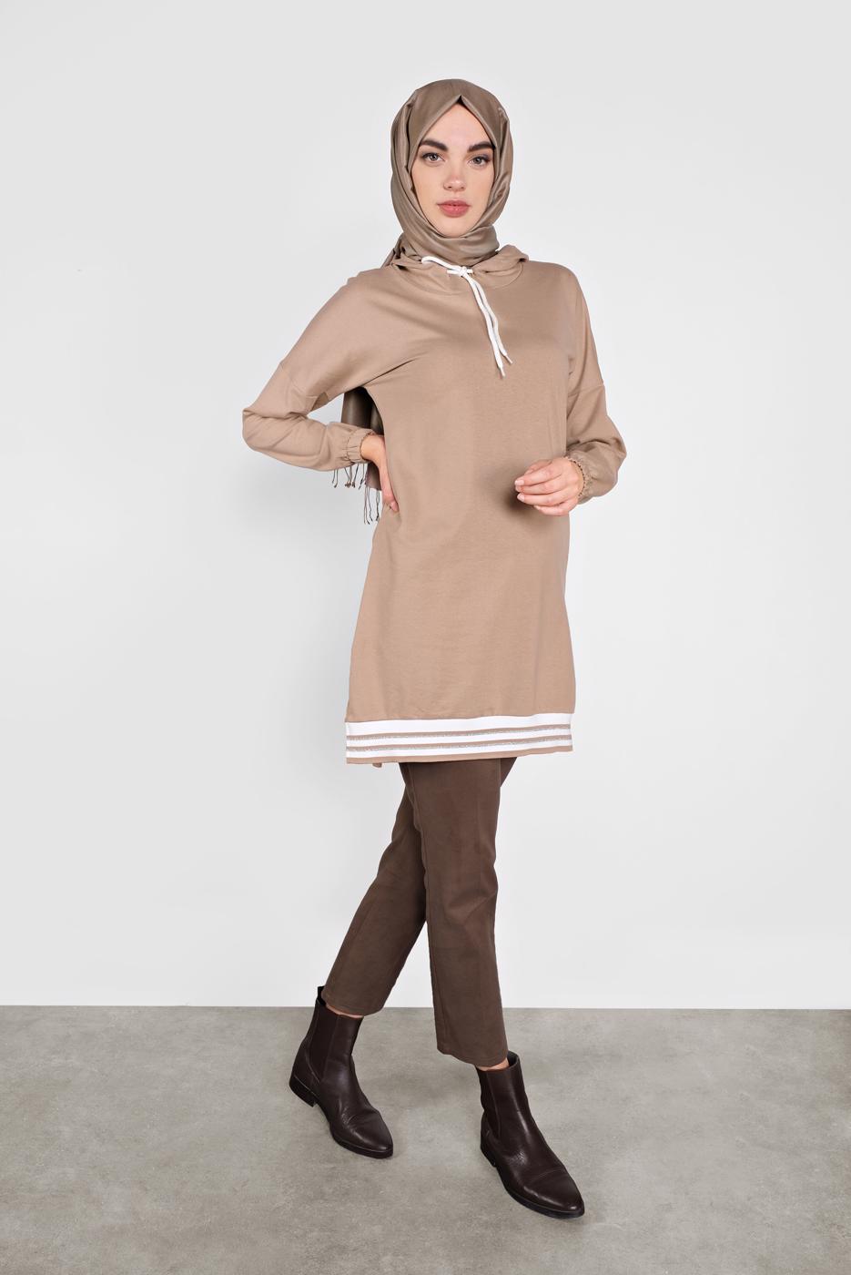 Tesettür giyim BEJ KAPÜŞONLU ŞERİTLİ  SPOR TUNİK 5055 