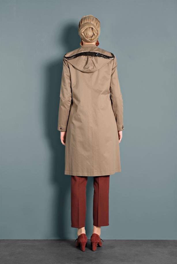 Tesettür giyim KAHVE ALVİNA CEPLERİ PULLU KAPÜŞONLU TRENÇKOT 10125 - TRENDTESETTÜR