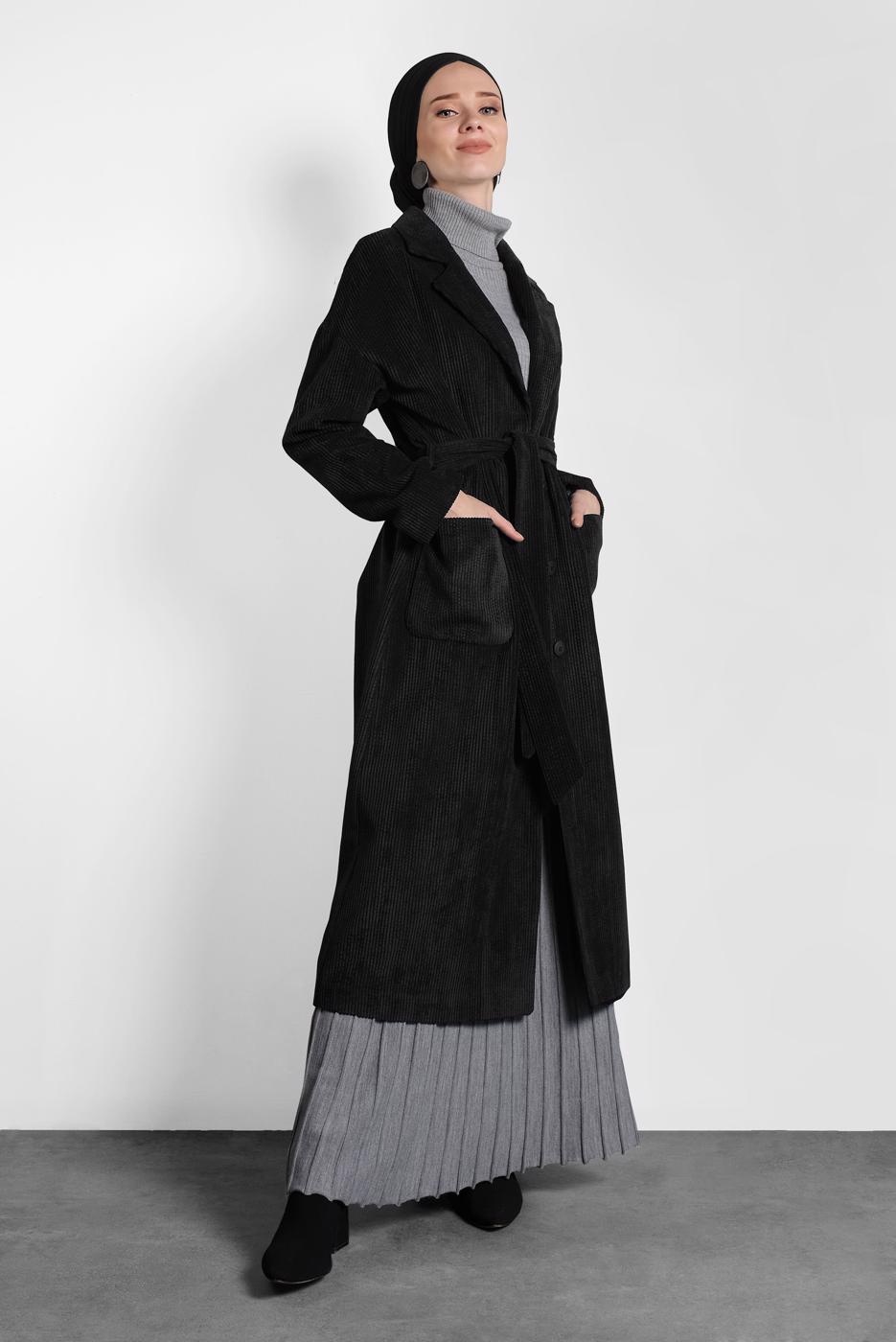 Tesettür giyim SİYAH ALVİNA DÜĞMELİ KUŞAKLI KADİFE TRENÇKOT 10139