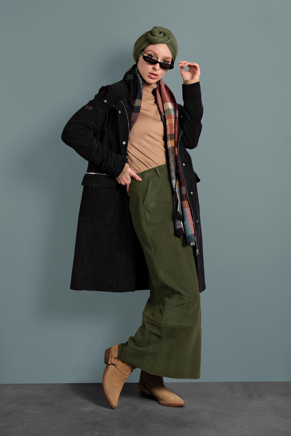 Tesettür giyim SİYAH  ALVİNA FİTİLLİ KADİFE CEPLİ TRENÇKOT 10141