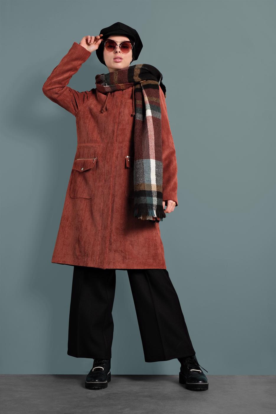 Tesettür giyim KAHVE  ALVİNA FİTİLLİ KADİFE CEPLİ TRENÇKOT 10141