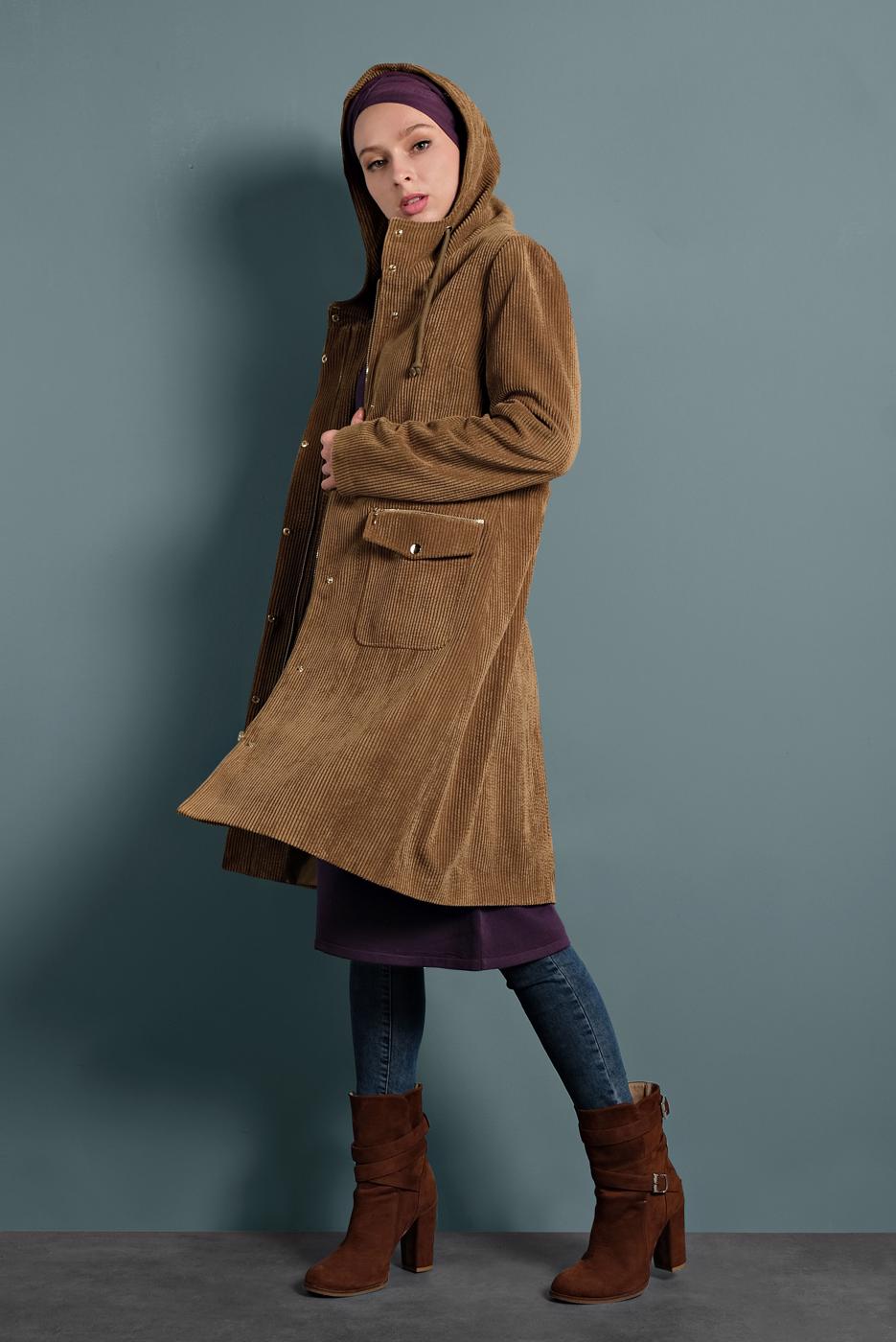 Tesettür giyim TABA  ALVİNA FİTİLLİ KADİFE CEPLİ TRENÇKOT 10141