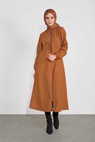 Vêtements hijab TABA TRENCH-COAT ZIPPÉ TAILLE-NOUÉE AVEC CAPUCHE 0715 