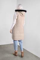 Tesettür giyim BEJ KAPÜŞONU KÜRKLÜ ŞİŞME YELEK 1000-1 