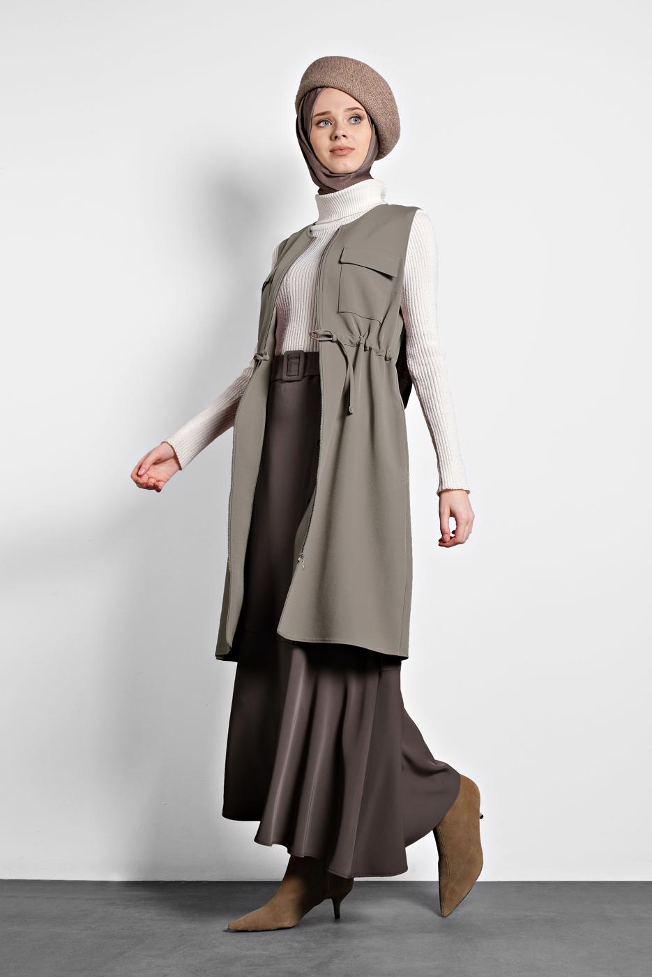 Tesettür giyim GRİ ALVİNA BİSİKLET YAKA BELİ LASTİKLİ FERMUARLI YELEK 40247