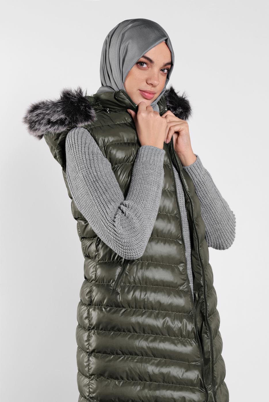 Hijab clothing KHAKI FAUX-FUR-TRIM HOODED PUFFER GILET 673