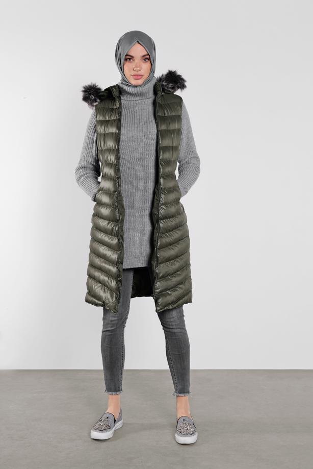 Hijab clothing  FAUX-FUR-TRIM HOODED PUFFER GILET 673 - TRENDTESETTÜR