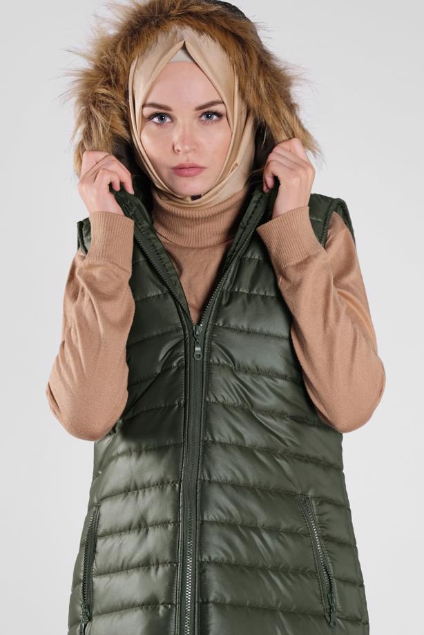 Vêtements hijab  FAUX-FUR-TRIM HOODED PUFFER GILET 1453 - TRENDTESETTÜR