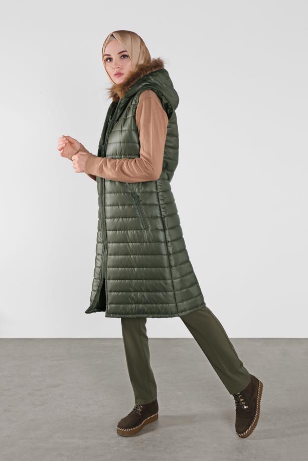 Vêtements hijab  FAUX-FUR-TRIM HOODED PUFFER GILET 1453 - TRENDTESETTÜR