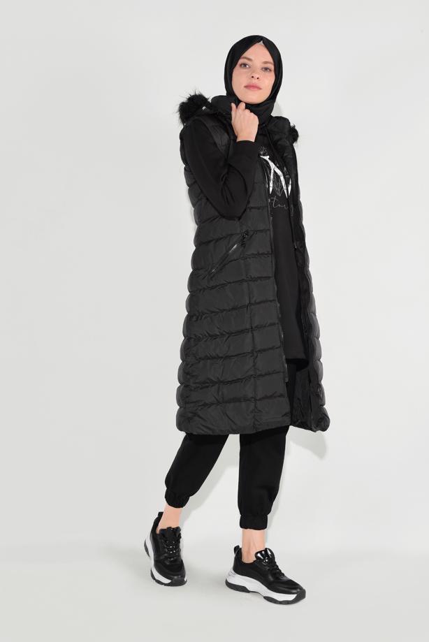 Hijab clothing  FAUX-FUR-TRIM HOODED GILET 1932 - TRENDTESETTÜR